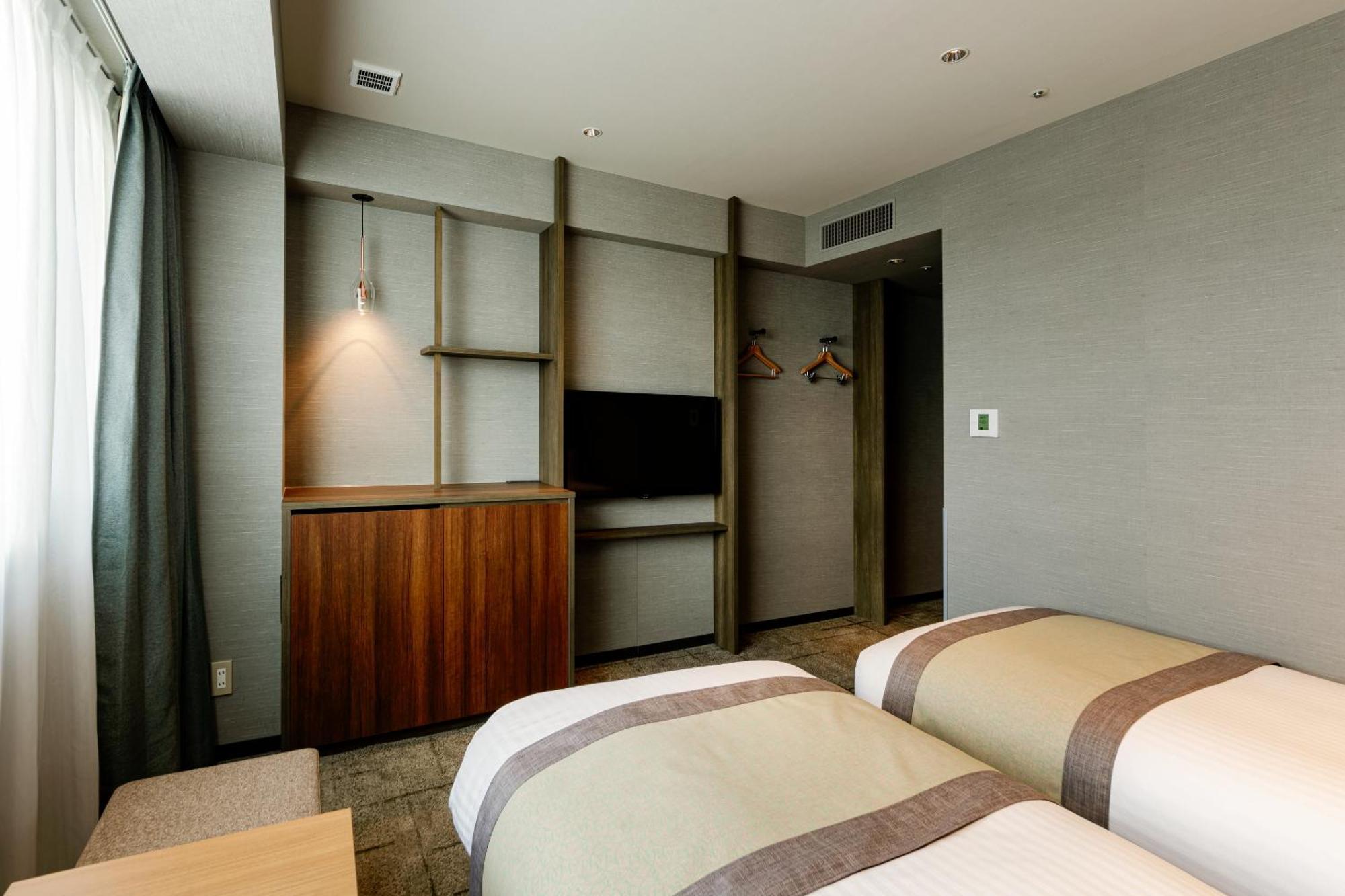 Hotel Vischio Toyama Station Exterior photo